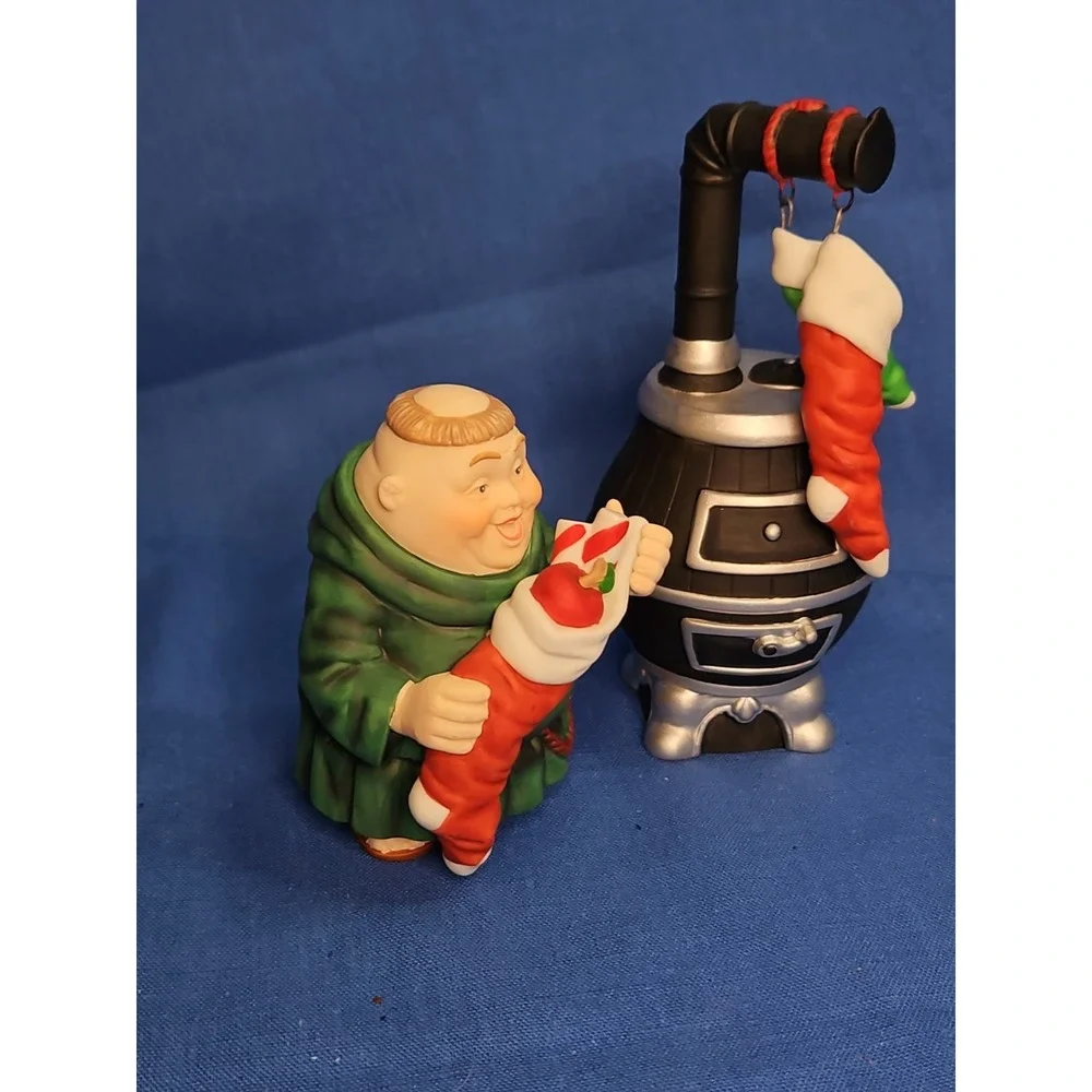 Dept 56 Merry Makers Christmas Stockings Pot Bellied Stove Monk